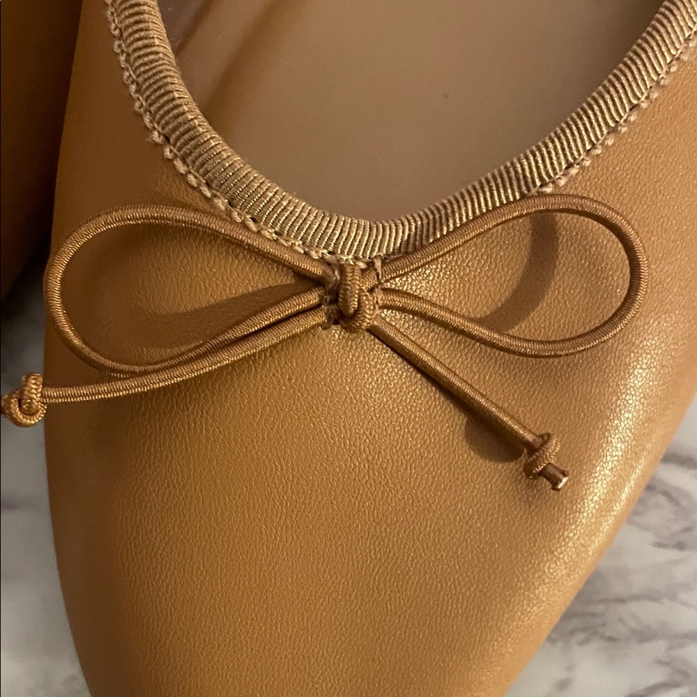 Old Navy NWT Camel/Tan Bow Ballet faux leather Flats - Picture 3 of 7